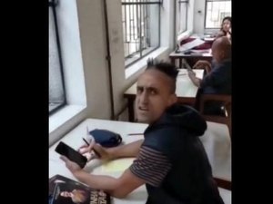 Homem que lia livro de Hitler é detido após fazer ofensas racistas e homofóbicas na Biblioteca Mario de Andrade