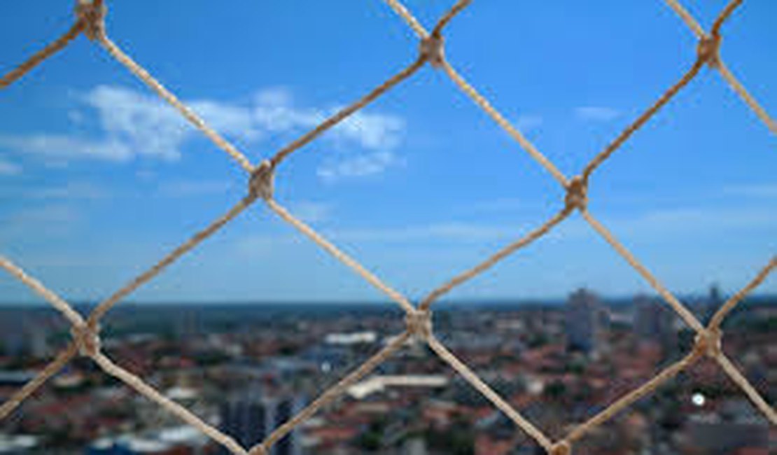 Câmara de Maceió aprova instalação de grades ou redes de proteção em prédios