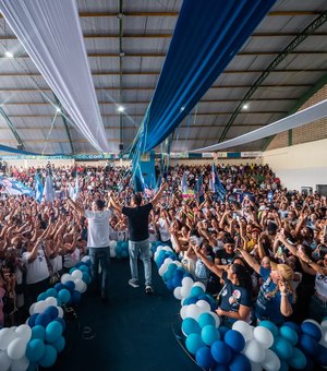 Alexandre Ayres reúne mais de 4 mil pessoas em lançamento de campanha em Maceió