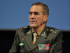 General Villas Boas defende política ambiental de Bolsonaro no Twitter