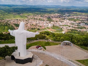 Palmeira dos Índios realiza Show de Prêmios das Mães neste domingo (10)