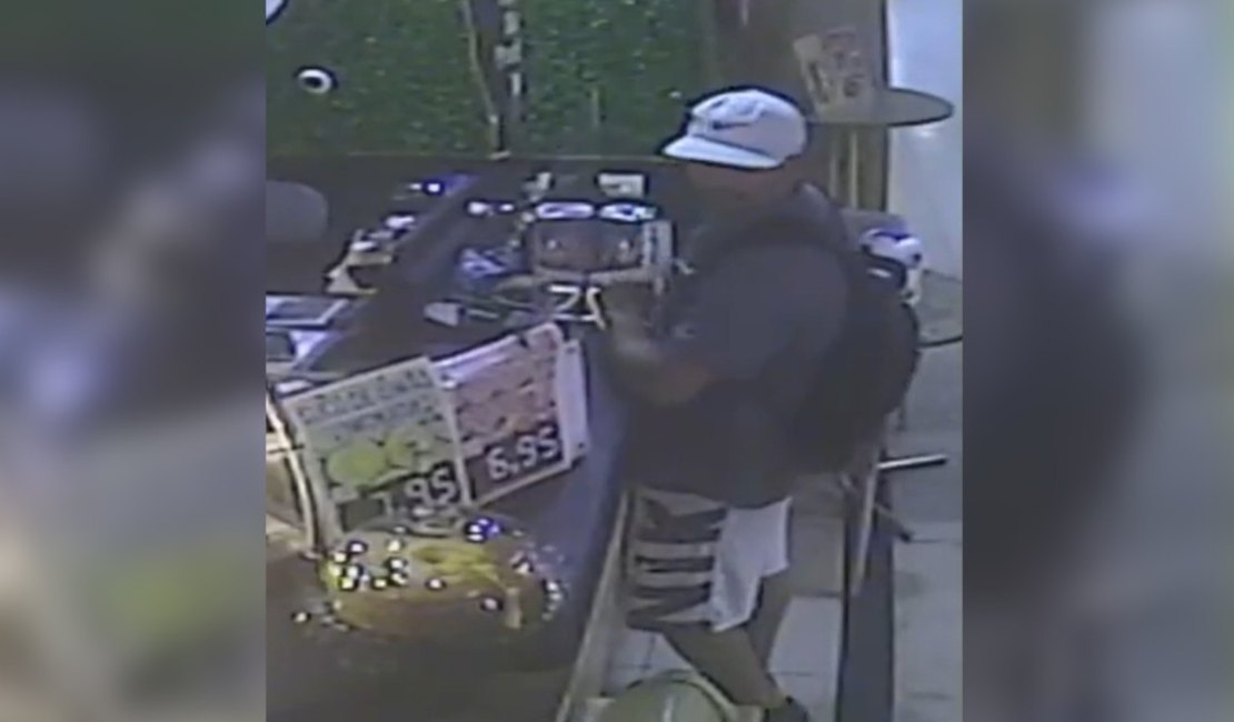[Vídeo] Funcionária se vira fazer suco e tem celular furtado em lanchonete de supermercado na Jatiúca
