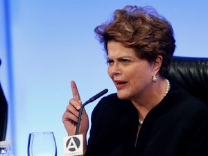 Ex-presidente Dilma deixa hospital e exames nada registraram, informa assessoria