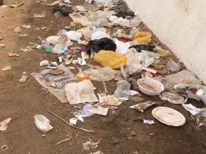 Lixo toma conta de cemitério em Arapiraca após Dia de Finados