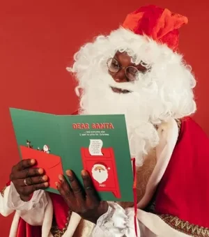 Menina pede em cartinha que Papai Noel dê dinheiro aos pais: 'Me desculpe'