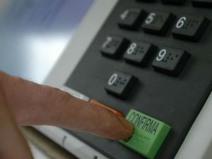 Justiça Eleitoral encontra doações de pessoas mortas para candidatos