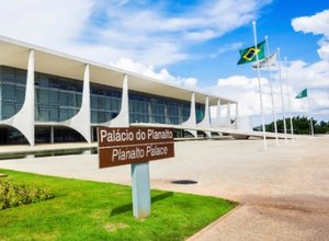 Políticos querem fundo de R$3,5 bi para baratear eleição de 2018