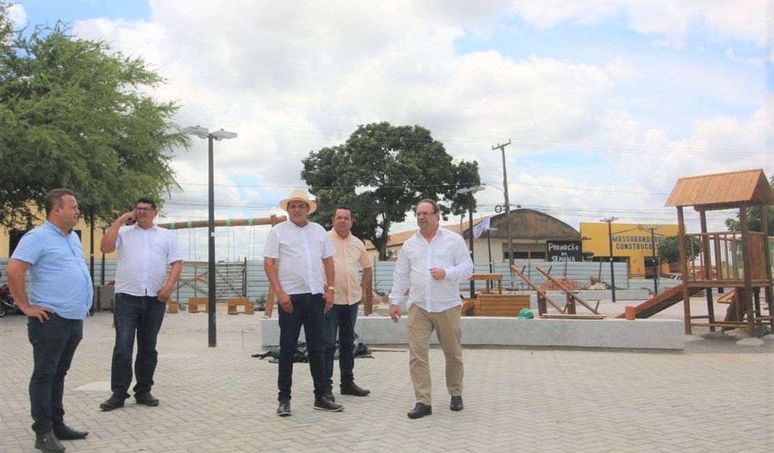Prefeito Luciano vai entregar moderna área de convívio social no bairro Bonsucesso