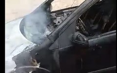 Veículo ficou incendiado no Centro de Maragogi