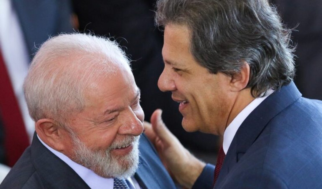 Lula dá bronca em Haddad após crise do Pix e diz que portarias sensíveis devem passar pelo Planalto