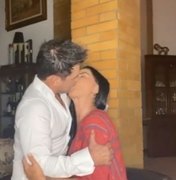 Graciele Lacerda dá beijão em Zezé Di Camargo: 'Meu ponto fraco'