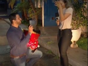 Repórter é pedida em casamento durante “ao vivo” em afiliada da Record
