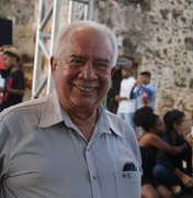 Sérgio Lira lança em Maragogi livro ‘No Compasso da Maré’