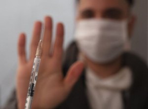 Covid-19: como pode ser o futuro de quem decidir rejeitar a vacina?