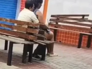 Casal filmado fazendo sexo em praça de Palmeira dos Índios não é paciente do CAPS, segundo prefeitura