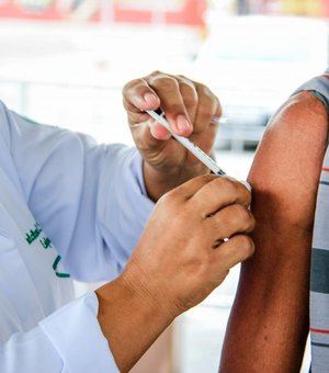 Adultos de 31 anos começam a se vacinar nesta quinta-feira em Maceió