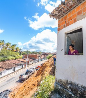 Moradores agradecem à Prefeitura de Maceió por obras em encosta na Chã da Jaqueira