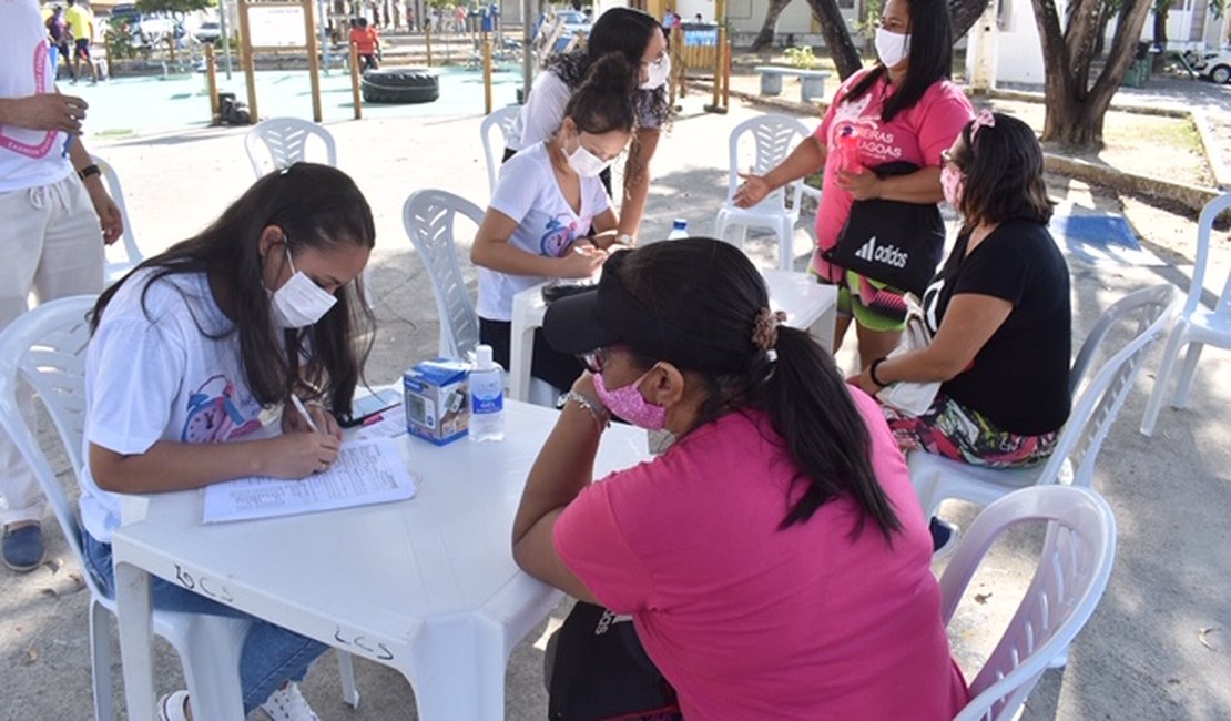 Maceió Rosa: Prefeitura promove ações de prevenção no Feitosa