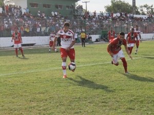 Com gol de Drey, Dimensão vence CRB no estádio Manoel Moreira