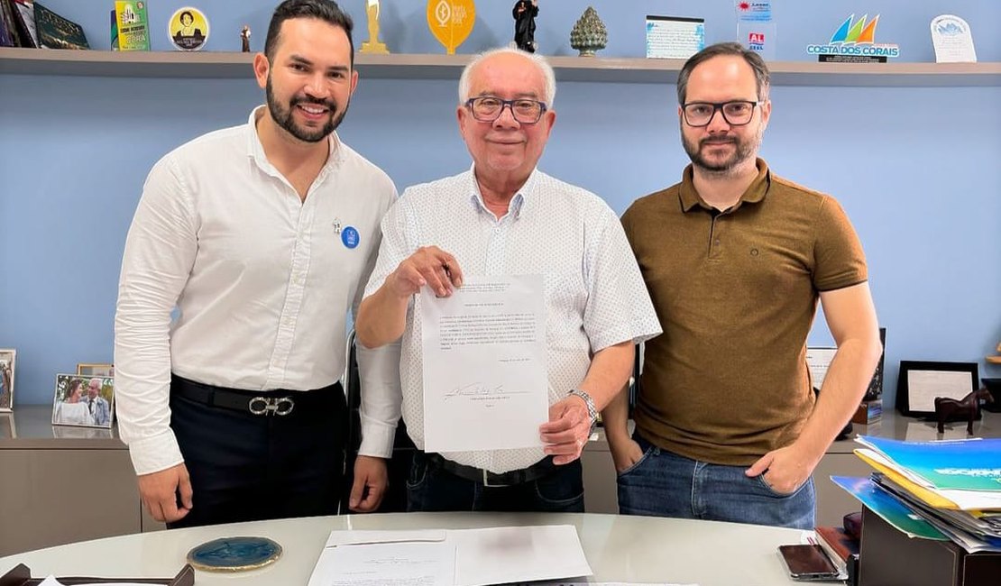 Prefeito Sérgio Lira autoriza reforma da UPA de Maragogi