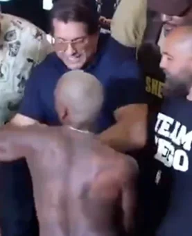 Nego do Borel agride Biel durante pesagem antes de luta em SP