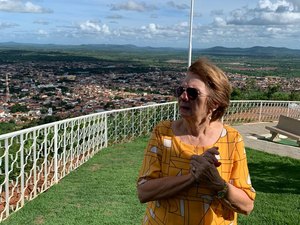 Sônia Beltrão avisa que não irá compor com corruptos para ser prefeita de Palmeira