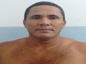 Homem vai registrar Boletim de Ocorrência e é preso por homicídio