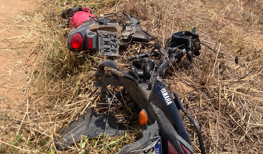 Duas motocicletas roubadas são encontradas desmanchadas em Arapiraca