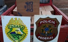 Policiais realizam apreensão de uma embarcação e um veículo carregados com caixas de cigarros contrabandeados do Paraguai