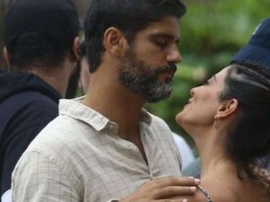 Bruno Cabrerizo e Carol Castro viajam juntos e ganham apoio dos fãs por namoro