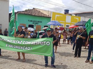 Servidores da educação fazem nova mobilização em Traipu e pedem reajuste de 12,84%