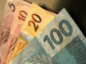 Servidores municipais recebem salário de agosto nesta quinta (31)