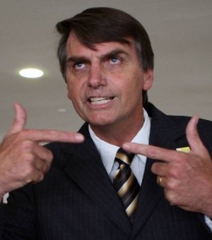 Bolsonaro é denunciado por crime contra a humanidade no Tribunal Penal Internacional