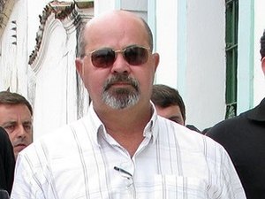 Acusado de improbidade administrativa, prefeito de Barra de Santo Antônio é afastado