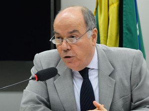 Chanceler diz que Brasil não enviará à Ucrânia munição para tanques