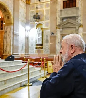 Lula e Janja rezam em basílica de Belém após incidente com avião