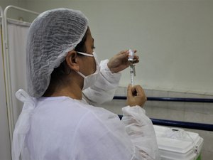 Penedo amplia imunização contra Covid-19 para pessoas com baixa imunidade e acamadas