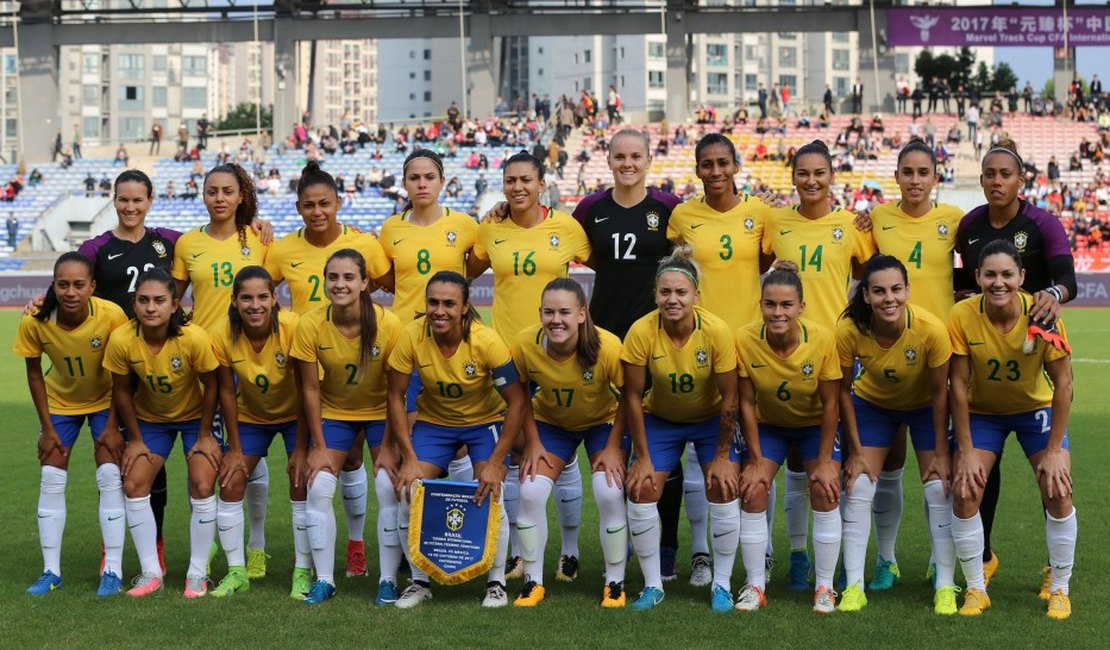 Com gol da alagoana Marta, seleção feminina vence México na reestreia de Vadão