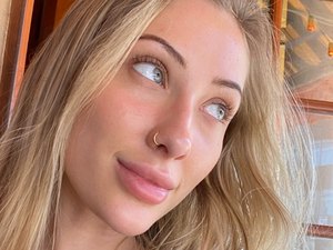 Modelo vende nudes para ajudar no combate aos incêndios na Austrália