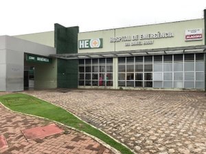 Homem dá entrada em hospital de Arapiraca e acaba preso