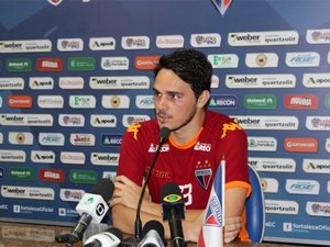 Zagueiro diz que Fortaleza precisa voltar a jogar bem fora de casa