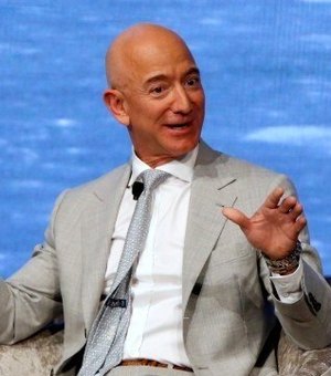 Jeff Bezos, dono da Amazon, ganha R$ 69 bilhões em um único dia