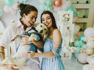 Namorada de Whindersson revela sexo do bebê: 'Mamãe de menino'