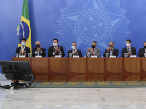 Bolsonaro sanciona lei do novo Marco Legal do Saneamento Básico