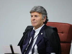 Fux é o terceiro a votar em nova sessão de julgamento de Bolsonaro
