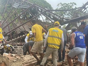 Vítima de desabamento de galpão no Jaraguá morre no HGE