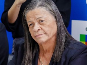 Tia Júlia autoriza R$ 765 mil em Duodécimo para Câmara Municipal