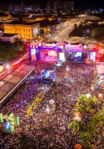 JHC e Rodrigo Cunha abrem São João e destacam fortalecimento do turismo e cultura em Maceió