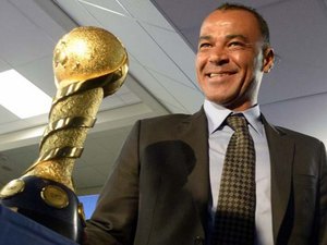 Cafu sofre com dívidas milionárias e tem imóveis penhorados