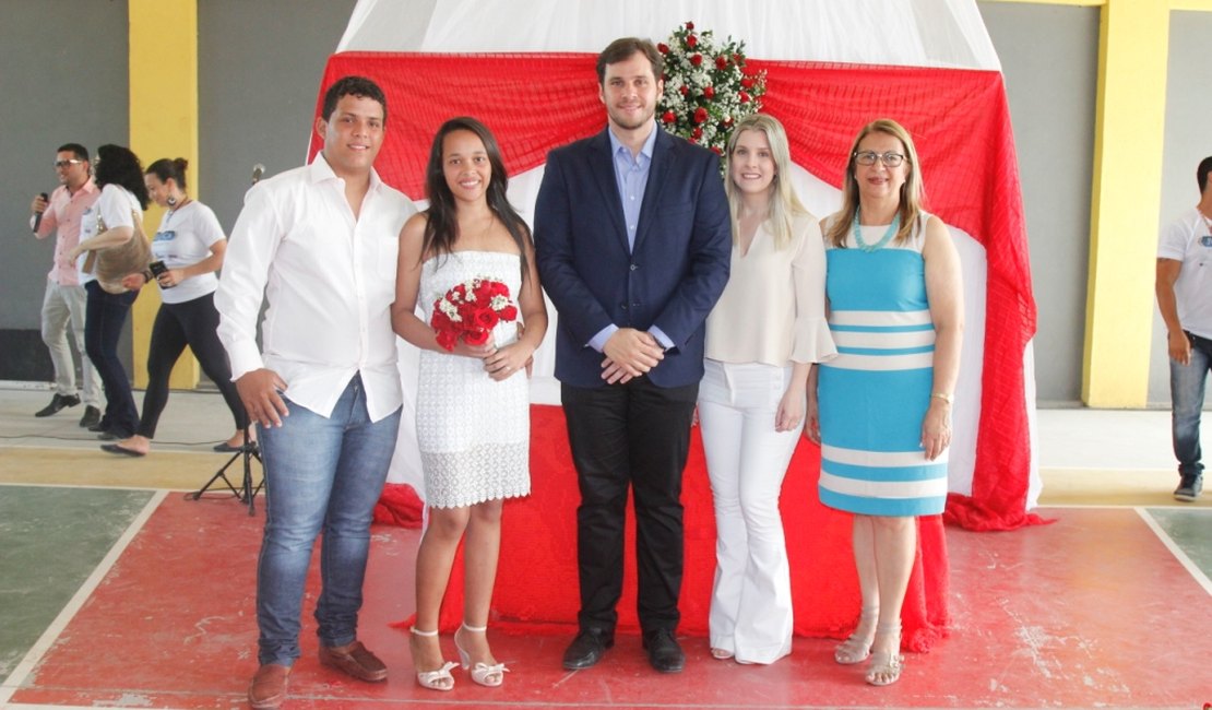 Prefeitura realiza Casamento Comunitário durante o Viva Marechal